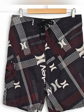 Hurley Men's Black Red White Plaid Swim Board Shorts Logo‎ Graphic Size 32